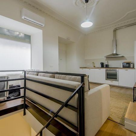Modern Apt & Cool Interior Design En El Retiro Apartamento Madrid Exterior foto